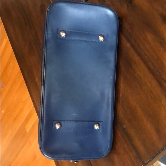 Louis VUITTON | Alma GM Epi Leather Satchel, Navy - Picture 3 of 4